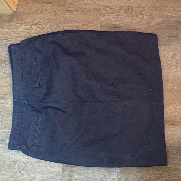 Denim pencil skirt - Picture 3 of 6